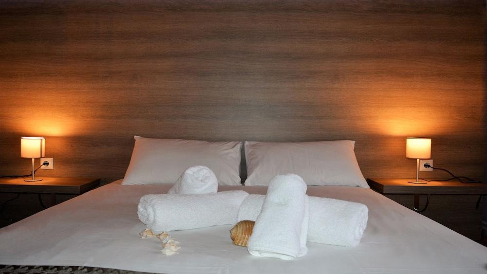 Our House 2 Luxury Suites Kavala Bagian luar foto