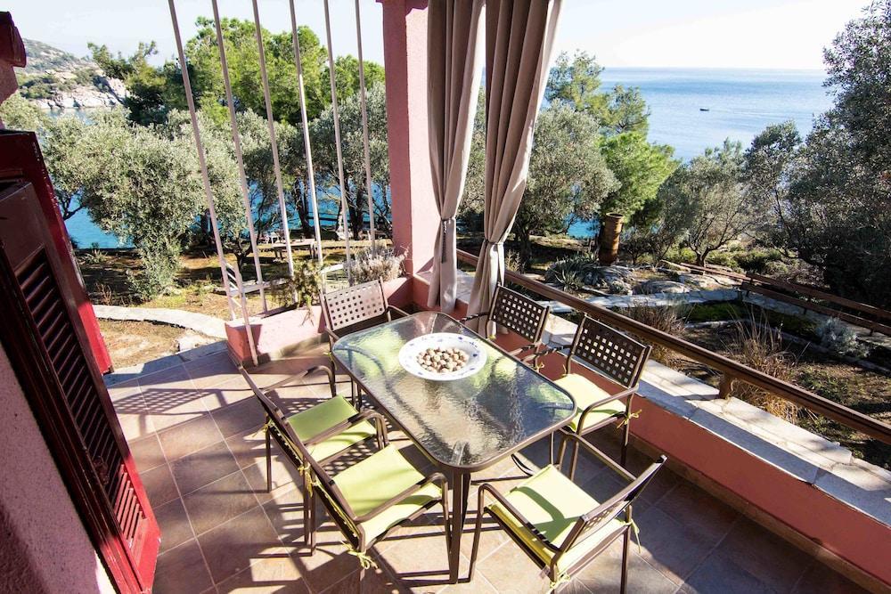 Our House 2 Luxury Suites Kavala Bagian luar foto